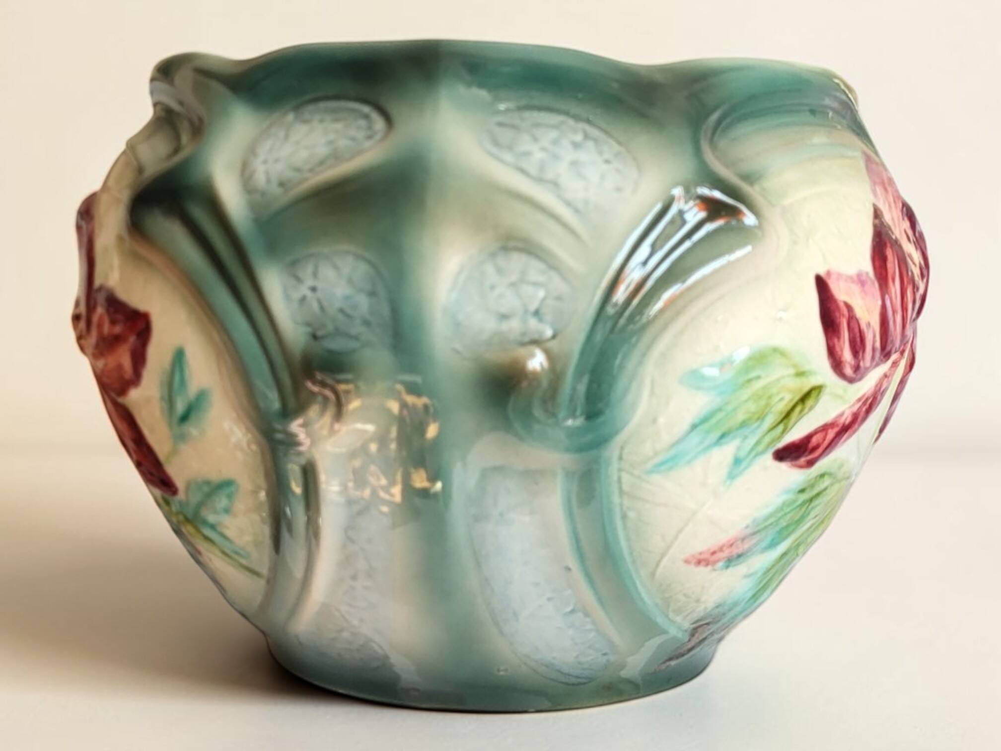 Longchamp earthenware cache pot / Art Nouveau