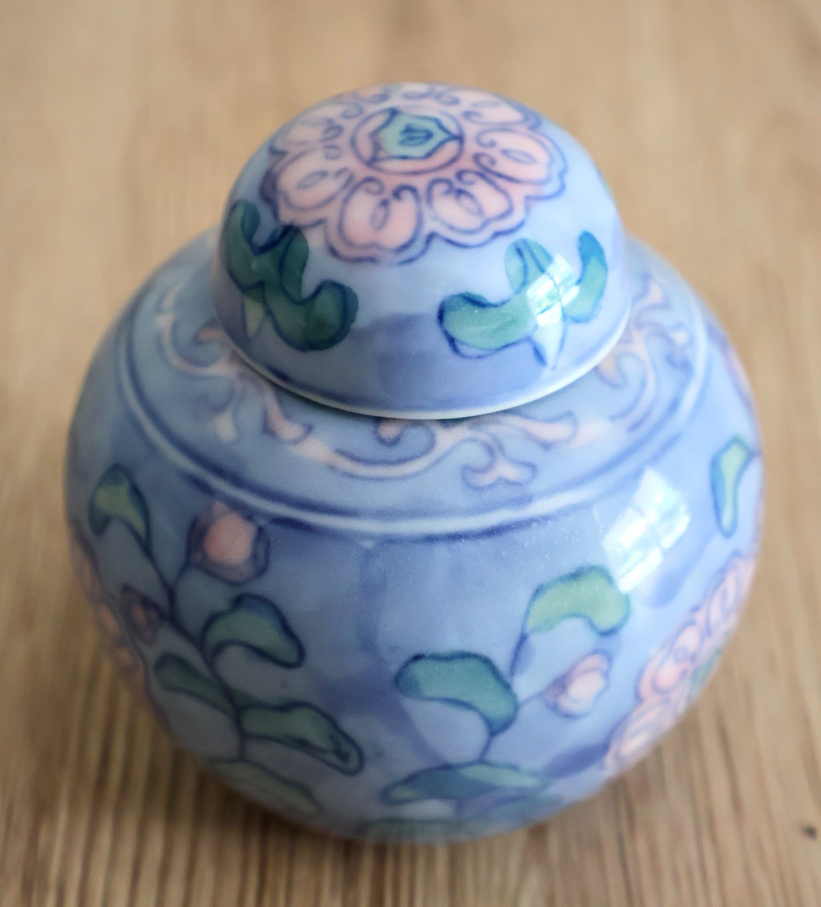 Japanese porcelain tea or ginger pot