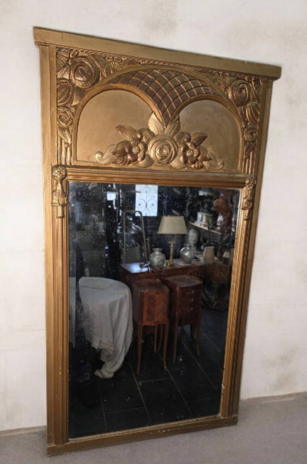 Miroir Art Déco doré années 1930 , miroir biseauté ,131cm de H