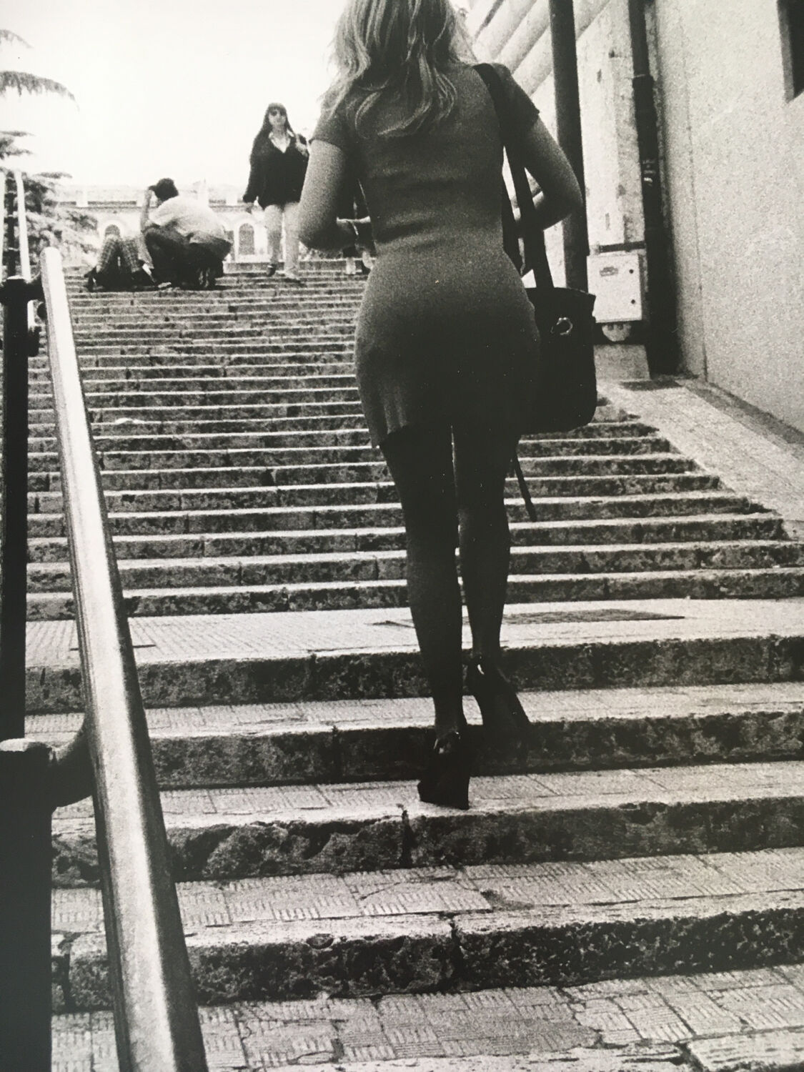 Photographie graphique 90: femme, escalier.