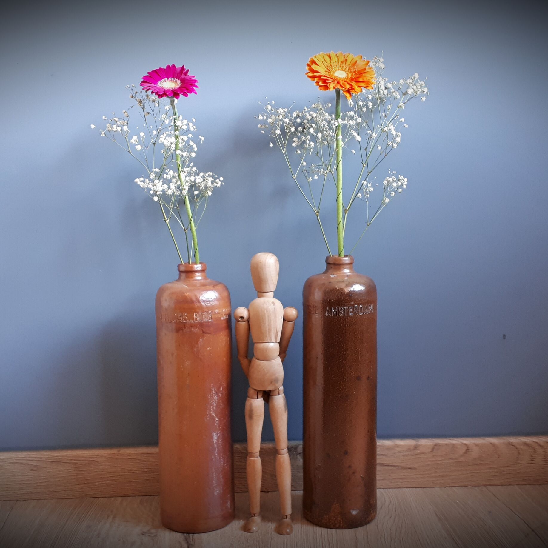 Enamelled stoneware bottle Amsterdam rose