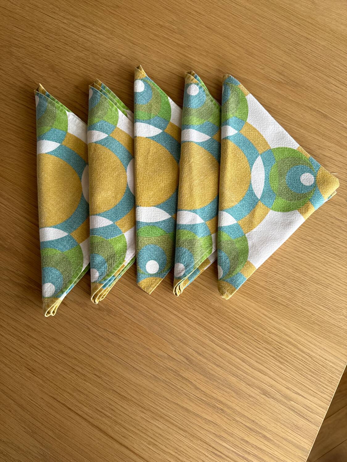 Set of 70s towels
