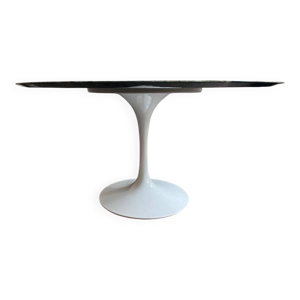 table tulipe knoll