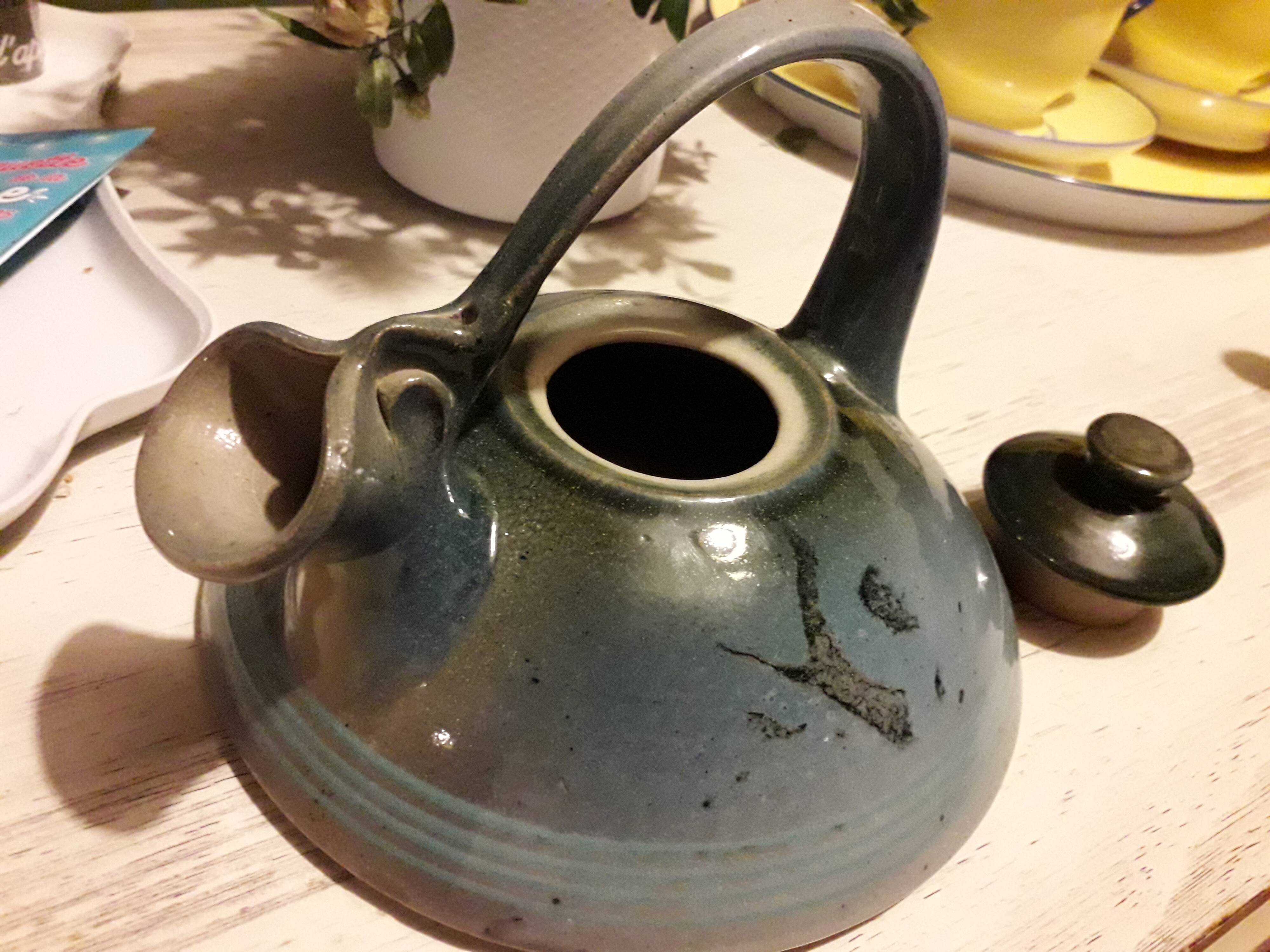 Ceramic teapot signed by the potter jean-luc pirot.