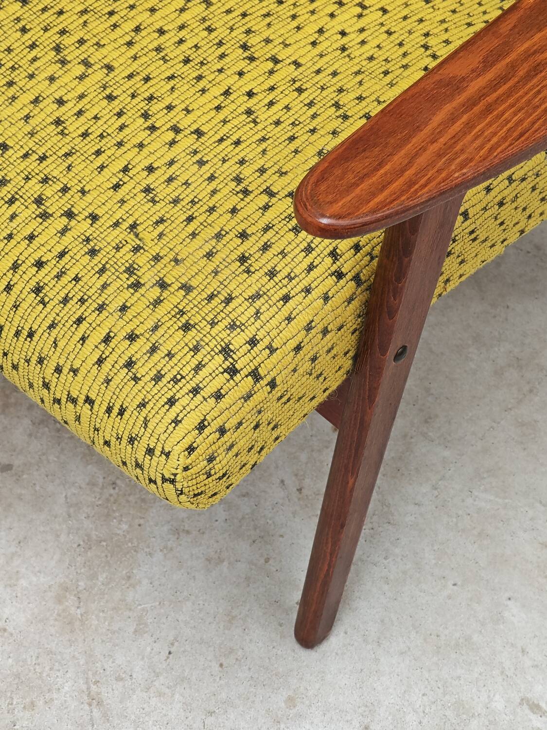 Pair of Yellow armchairs by Jaroslav Smidek for Ton (Thonet) Expo 58