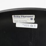 Black "3107" / "Series 7" chair by Arne Jacobsen for Fritz Hansen / Danish mid-century modern design