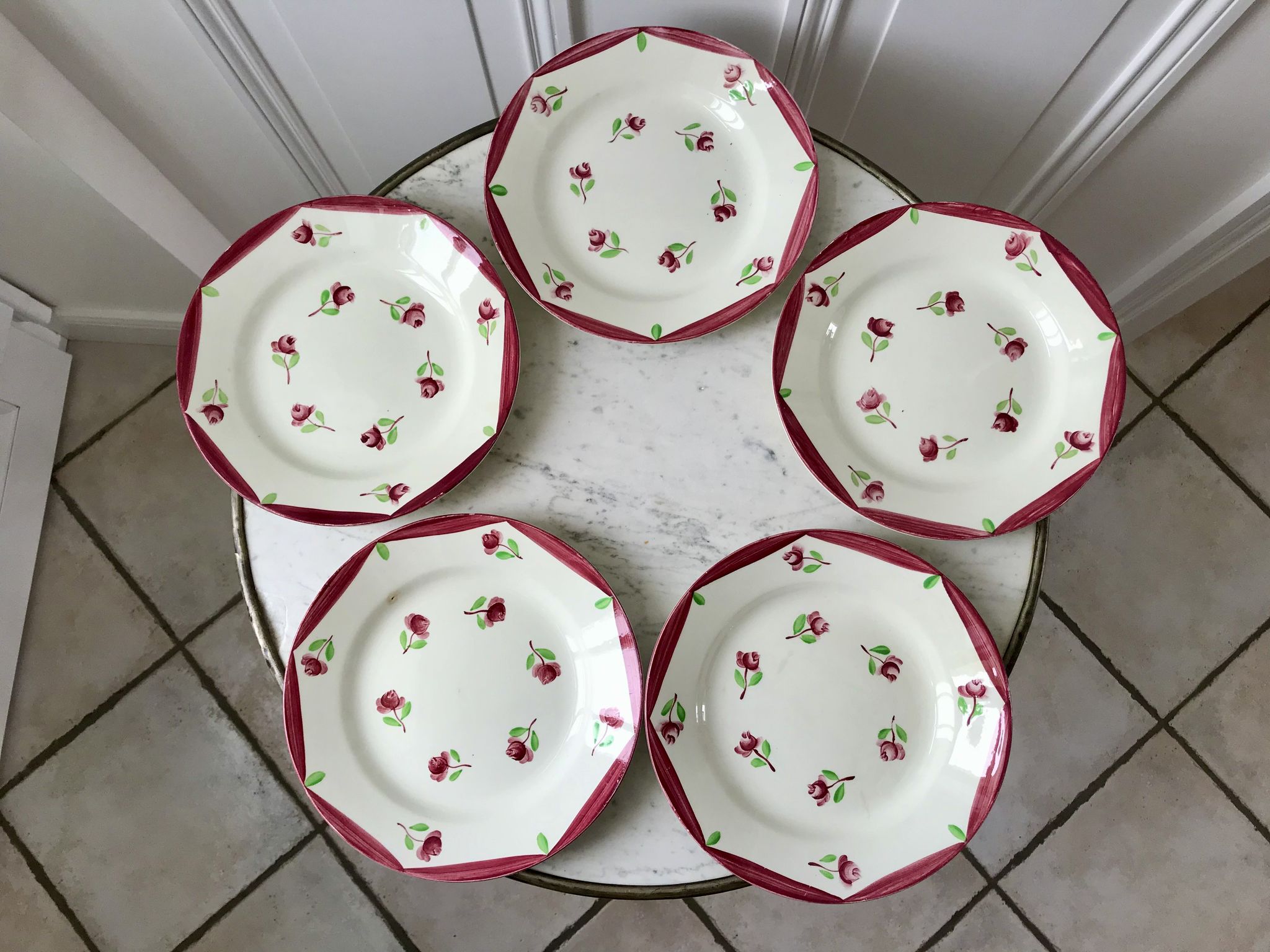 Set of 5 flat plates digoin sarreguemines model aigues-vives hand painted years 30-40