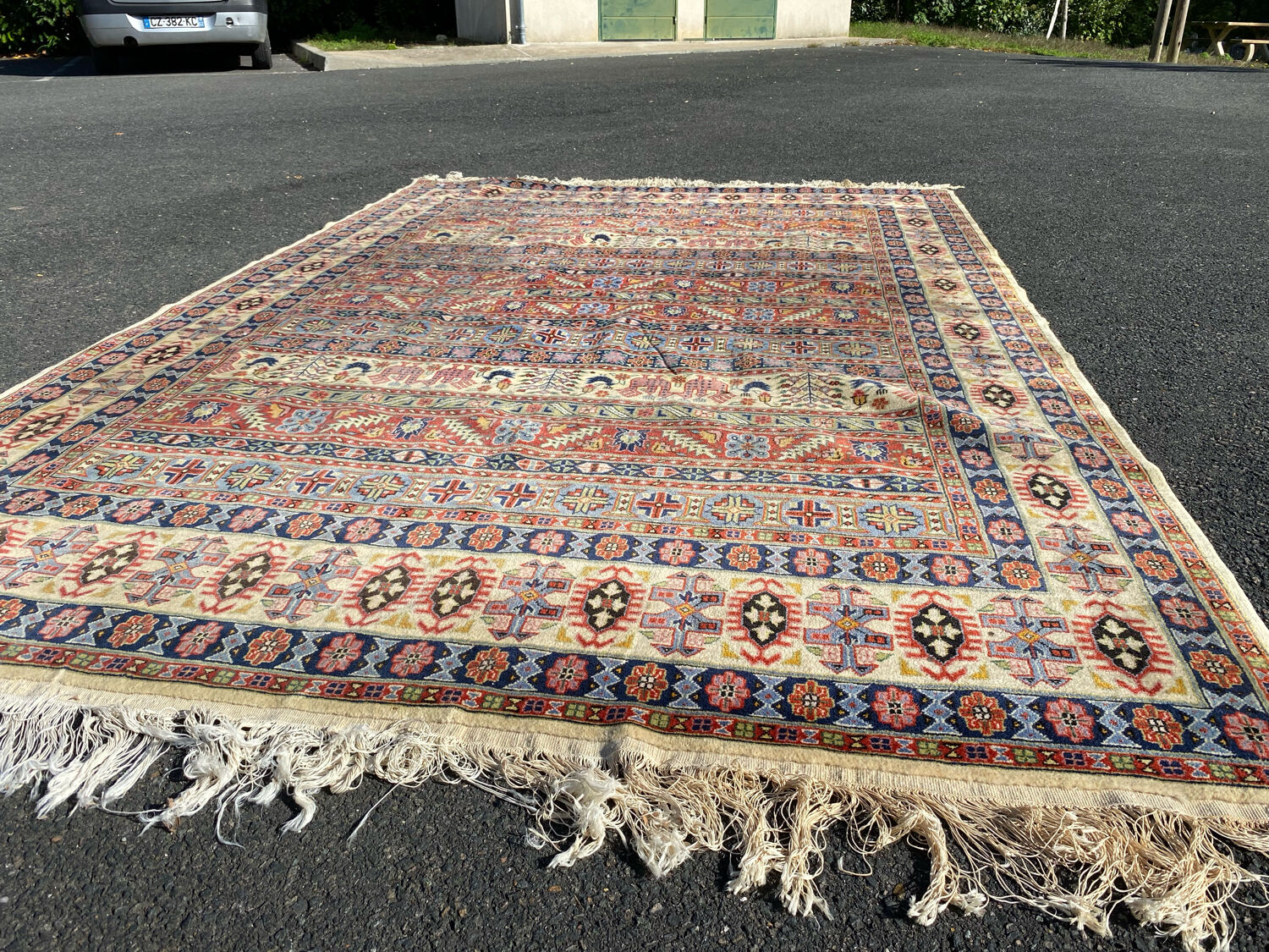 Handmade Tunisian carpet 298 x 203 cm