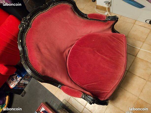 Fauteuil cabriolet style Louis XV - Velours rouge et bois noir