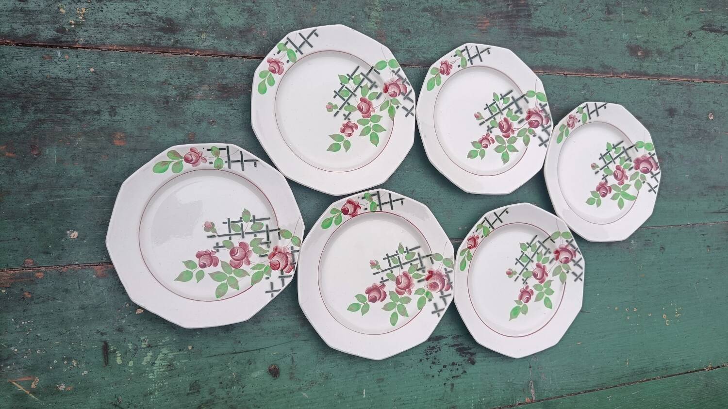 Iron earth dessert plates