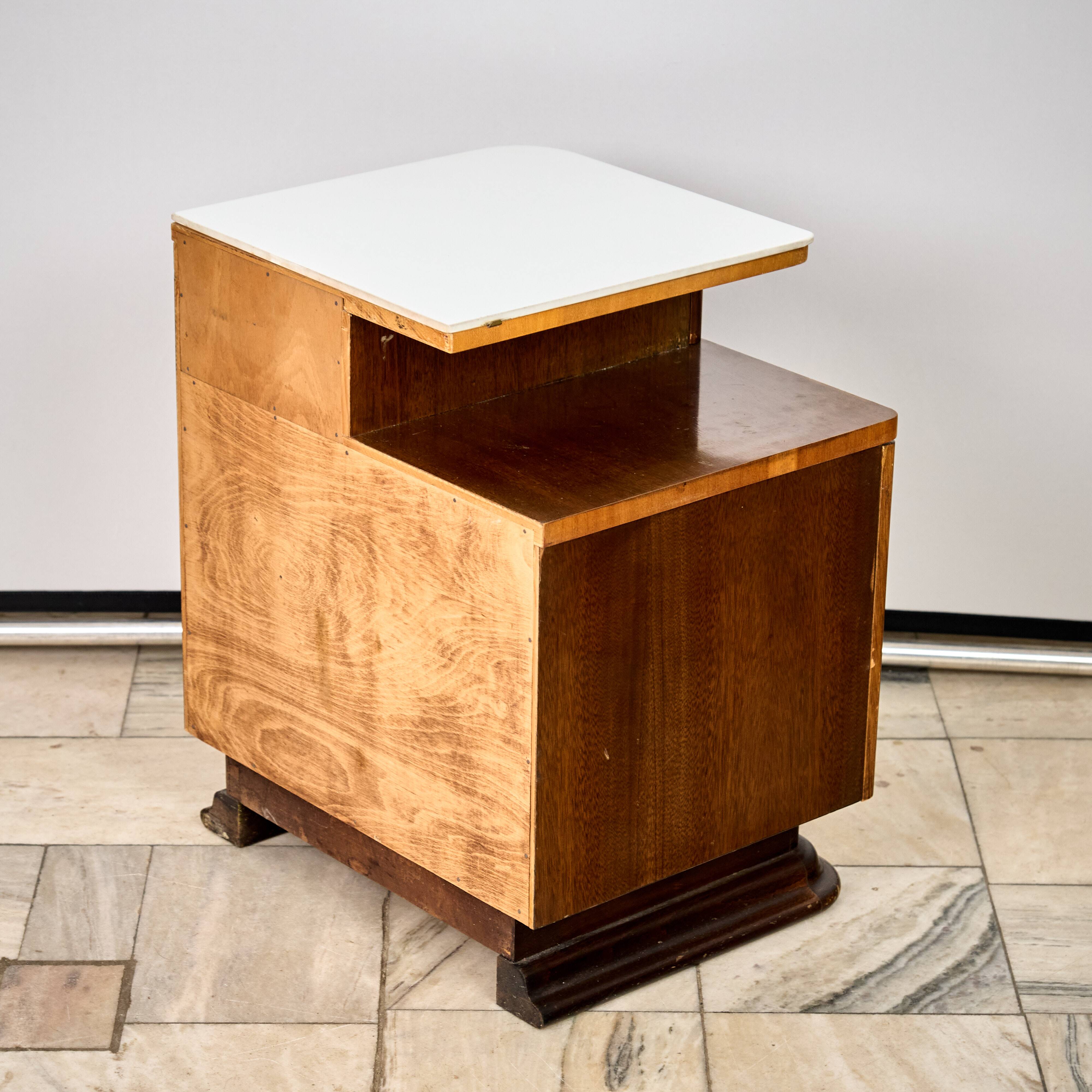 Set of Two Art Déco nightstands, by Jindřich Halabala, 1940s Czechoslovakia