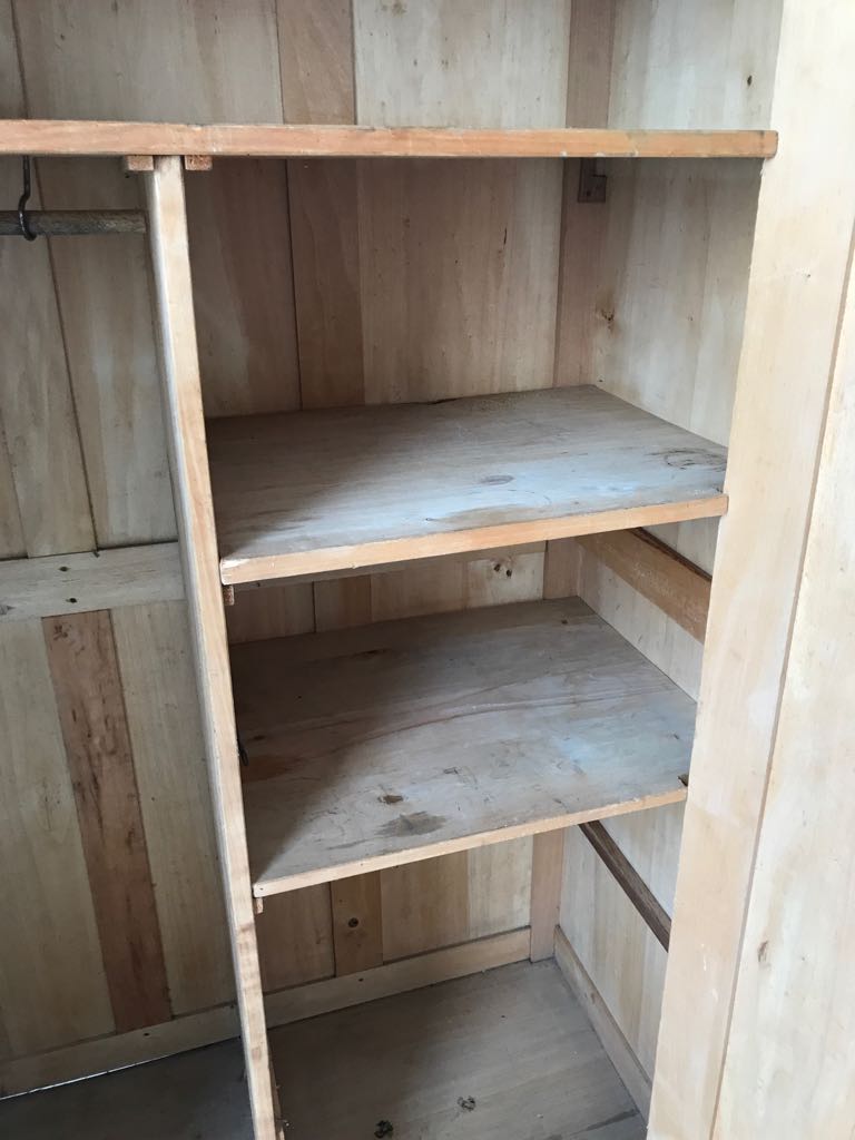 Paris cabinet green mint