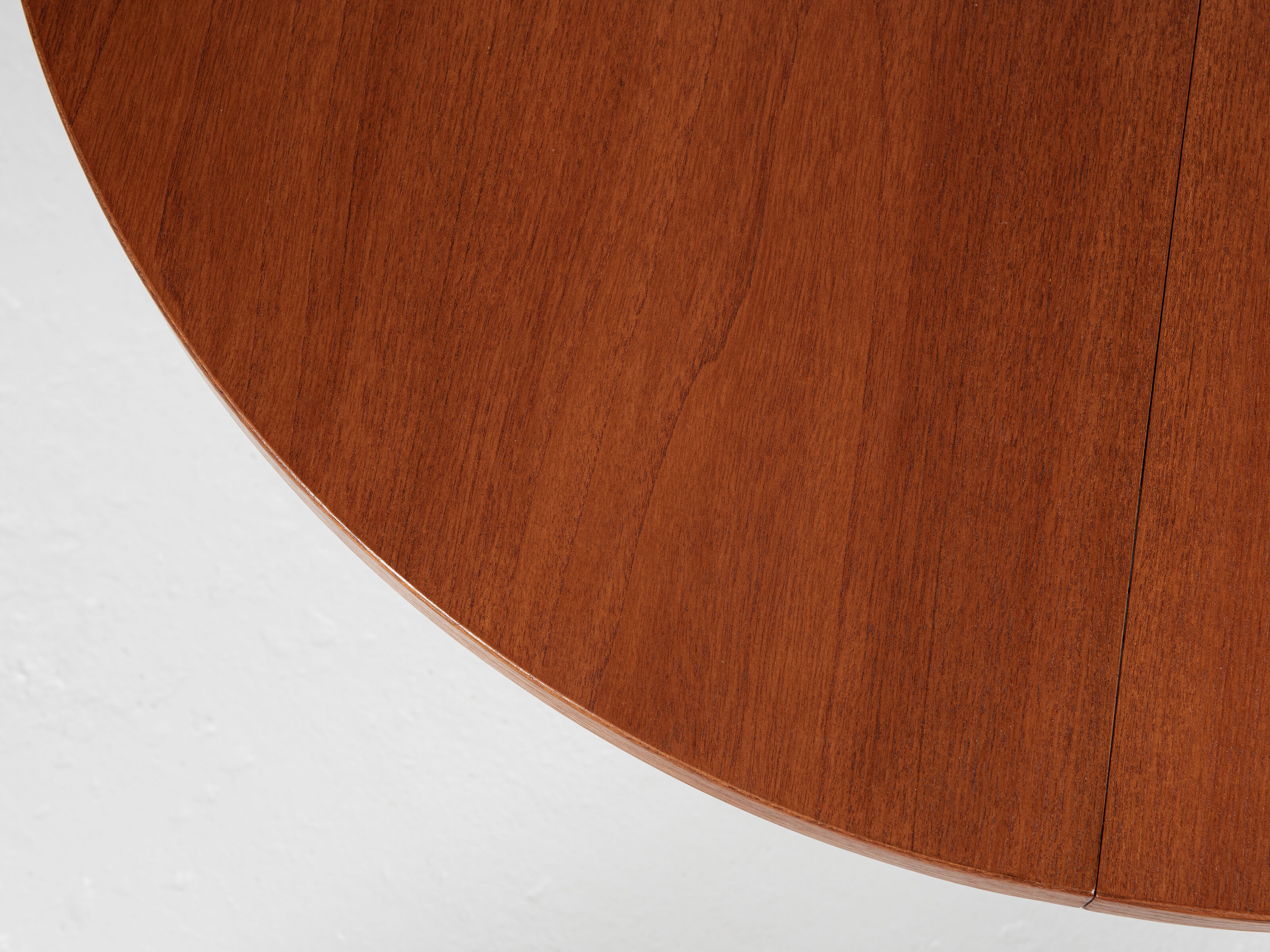 Midcentury Danish round extendable dining table in teak 1960s - with flat border