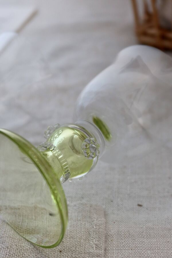 4 verres anciens en cristal – Style Römer