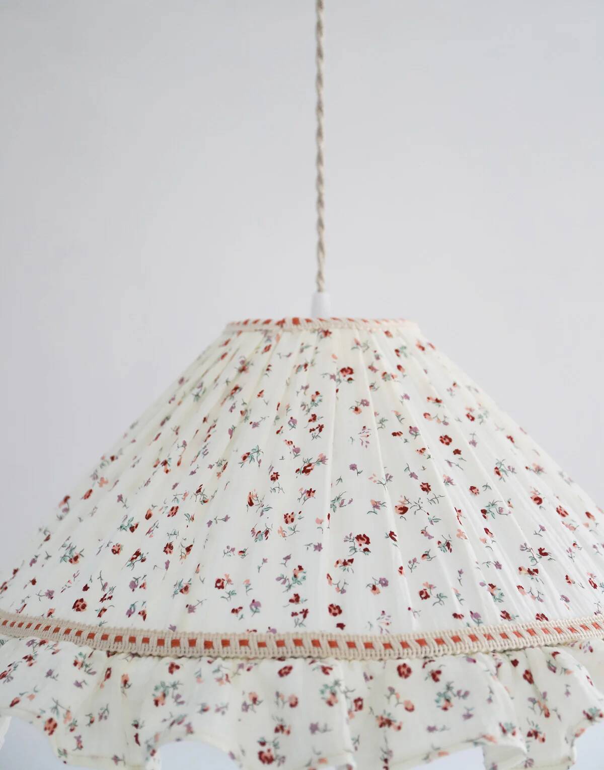 Emilia "tiny flowers" conical pendant light with steering wheel