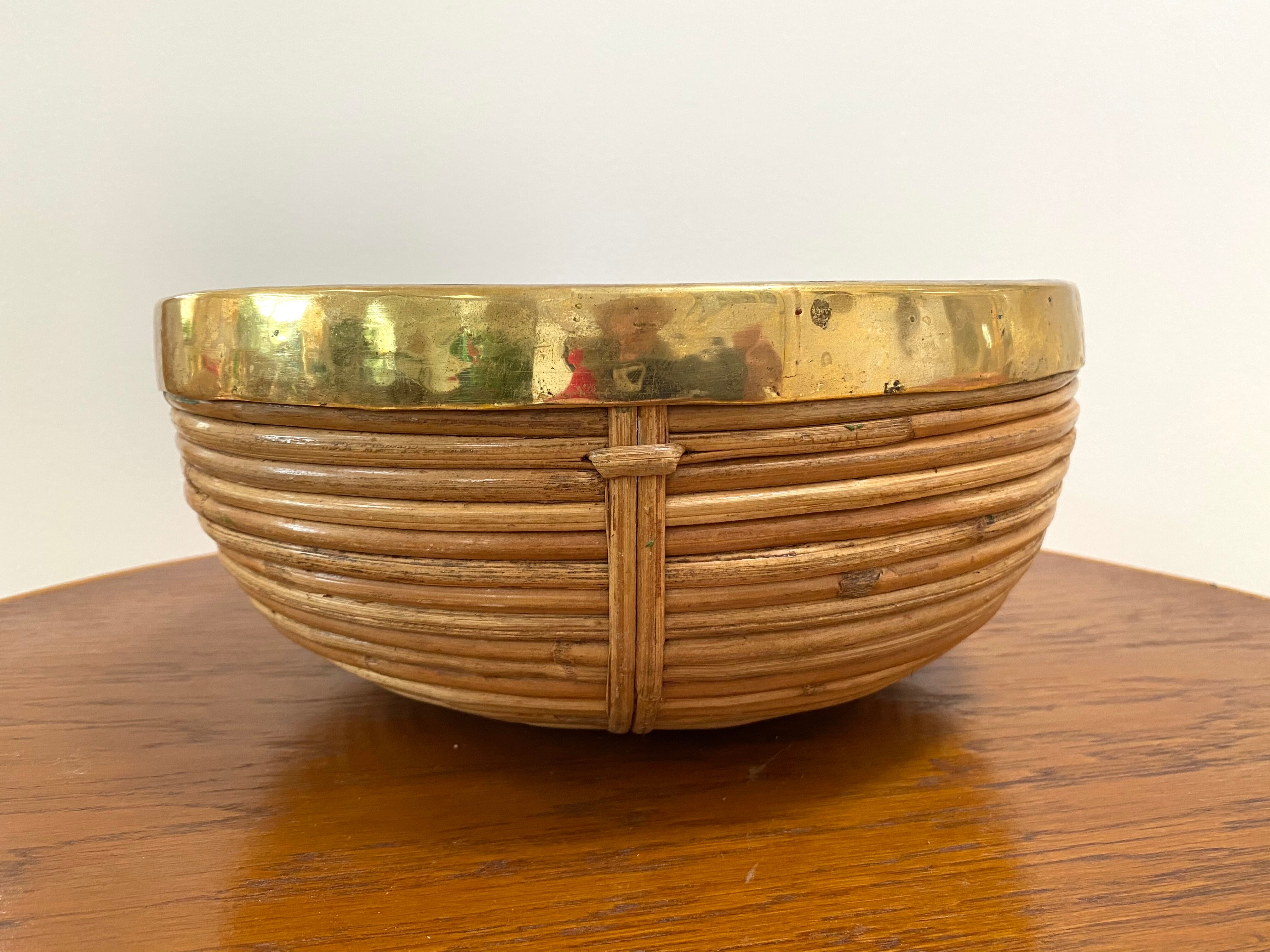 Basket in bamboo and brass from the 70s