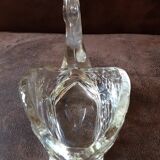 Crystal swan-shaped empty pockets