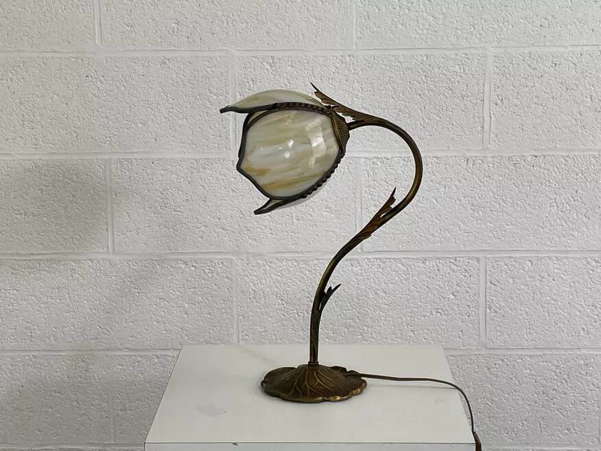 Lampe de bureau antique en fonte et patte de verre
