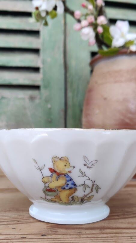 bowl with children's motifs