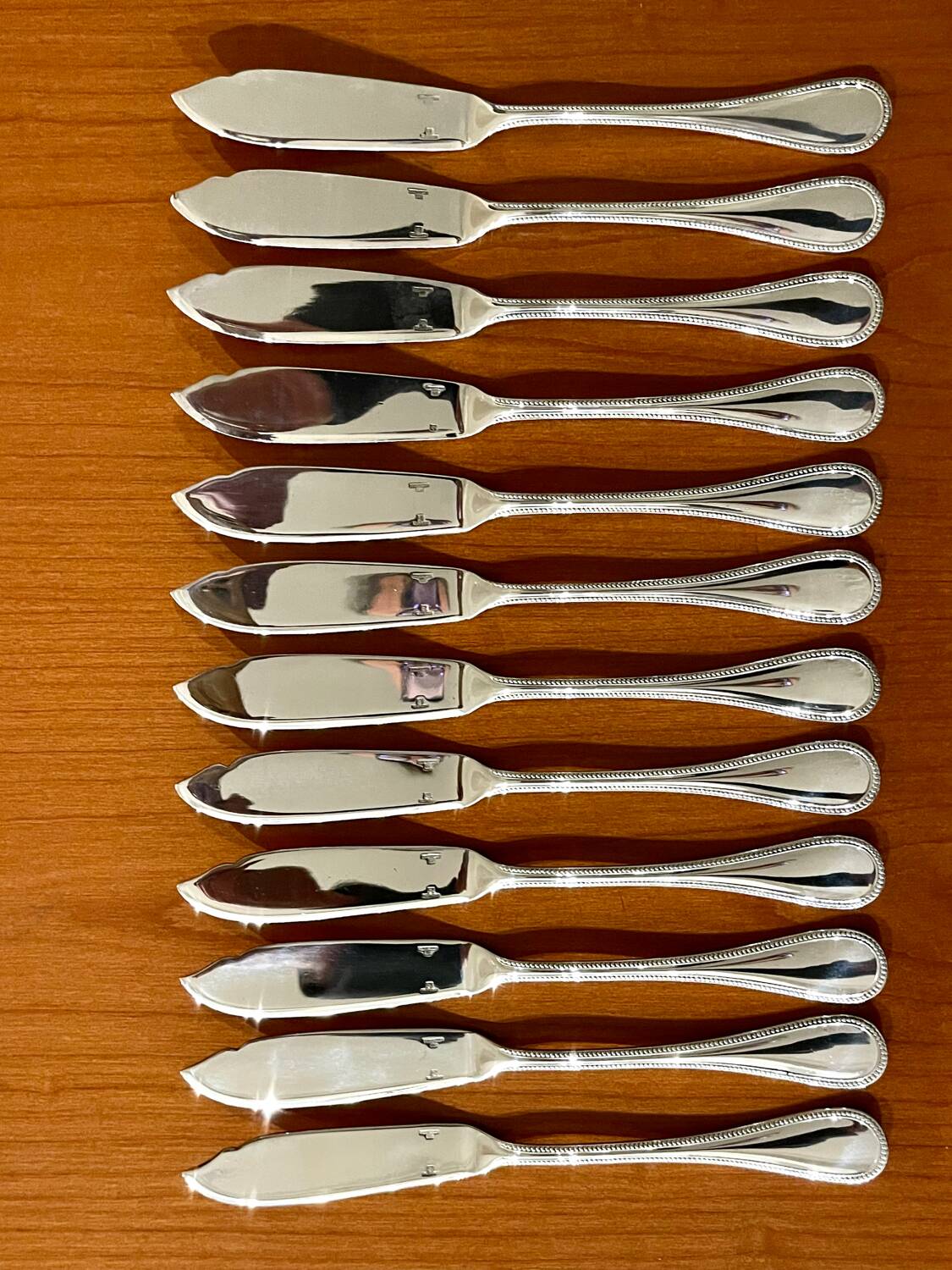 Christofle Perles 12-piece fish cutlery set, excellent condition