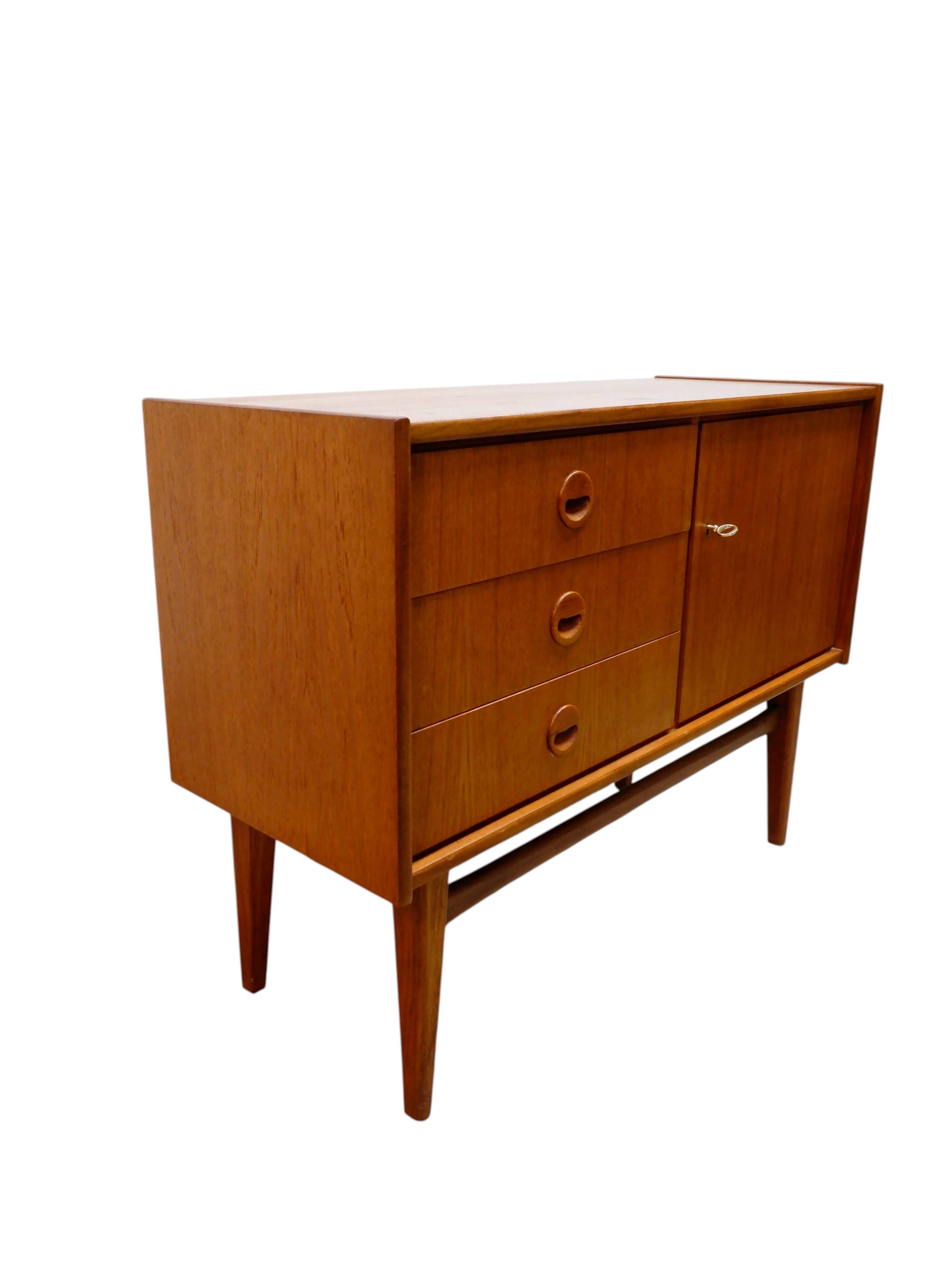 Buffet vintage Bartels, années 1960