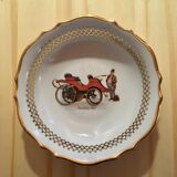 6 petites assiettes creuses en porcelaine blanche motif voitures anciennes