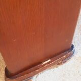Gateleg table.