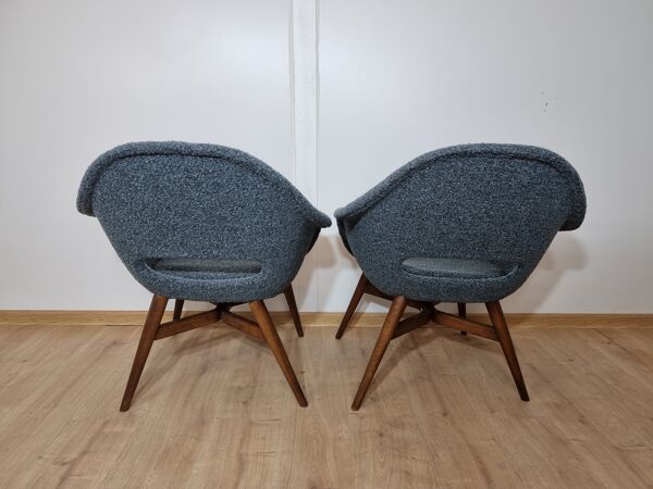 Fauteuil coquille restauré par Miroslav Navratil