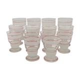 Service de 14 verres vintage, 3 tailles différentes, décors blanc et rouge - Années 1950