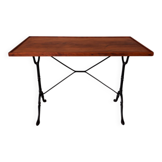 Bistro table