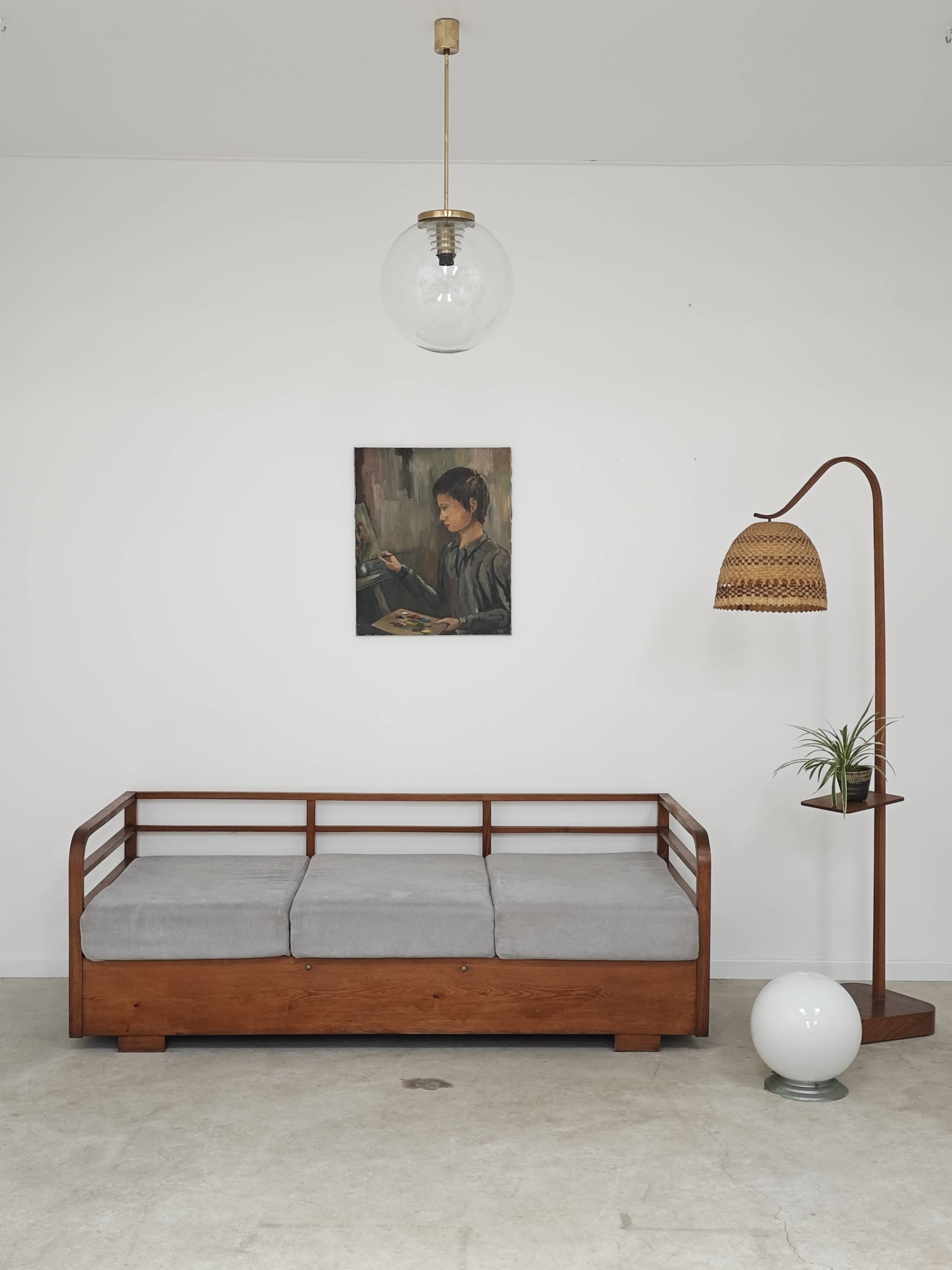 Art Deco sofa gray fabric Jindrich Halabala 1930