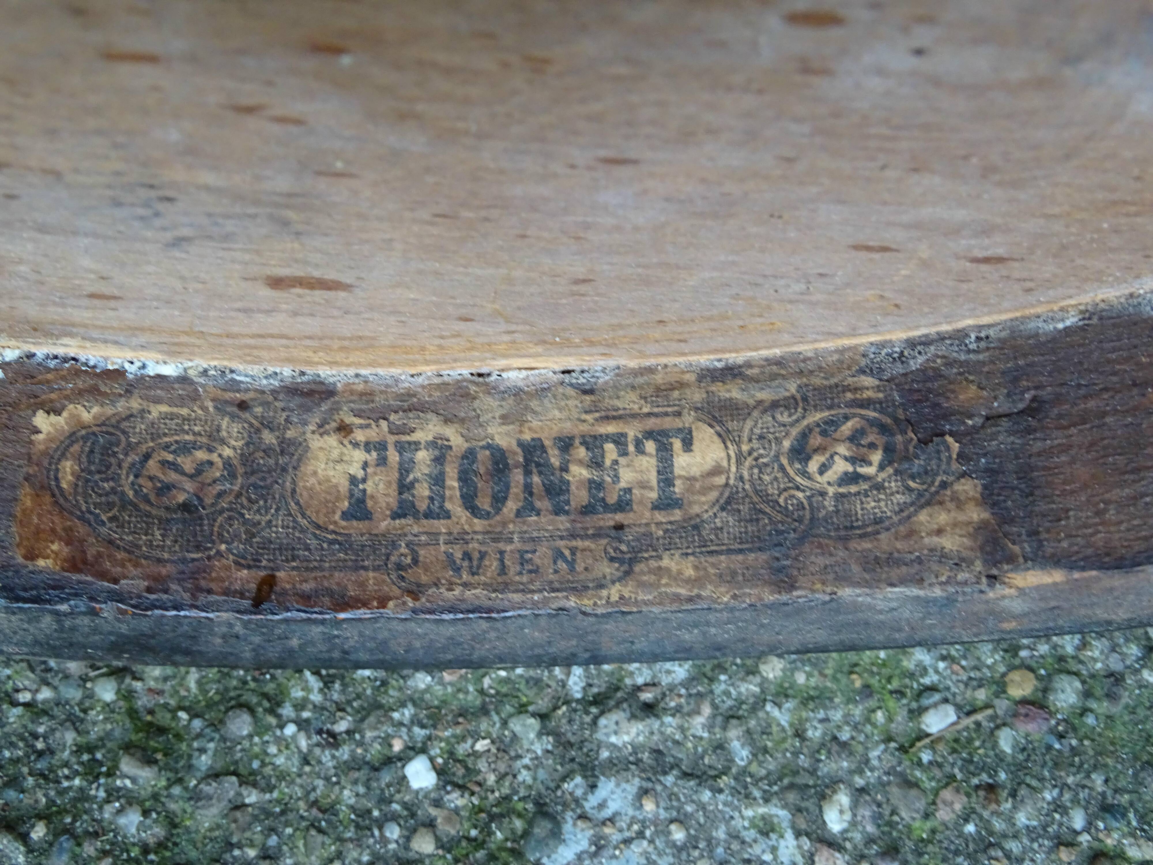 THONET bistro chair N°14 - 1/2 - Ca 1900, wooden seat