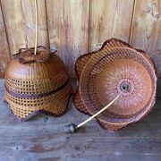 Duo de suspensions en rotin vintage