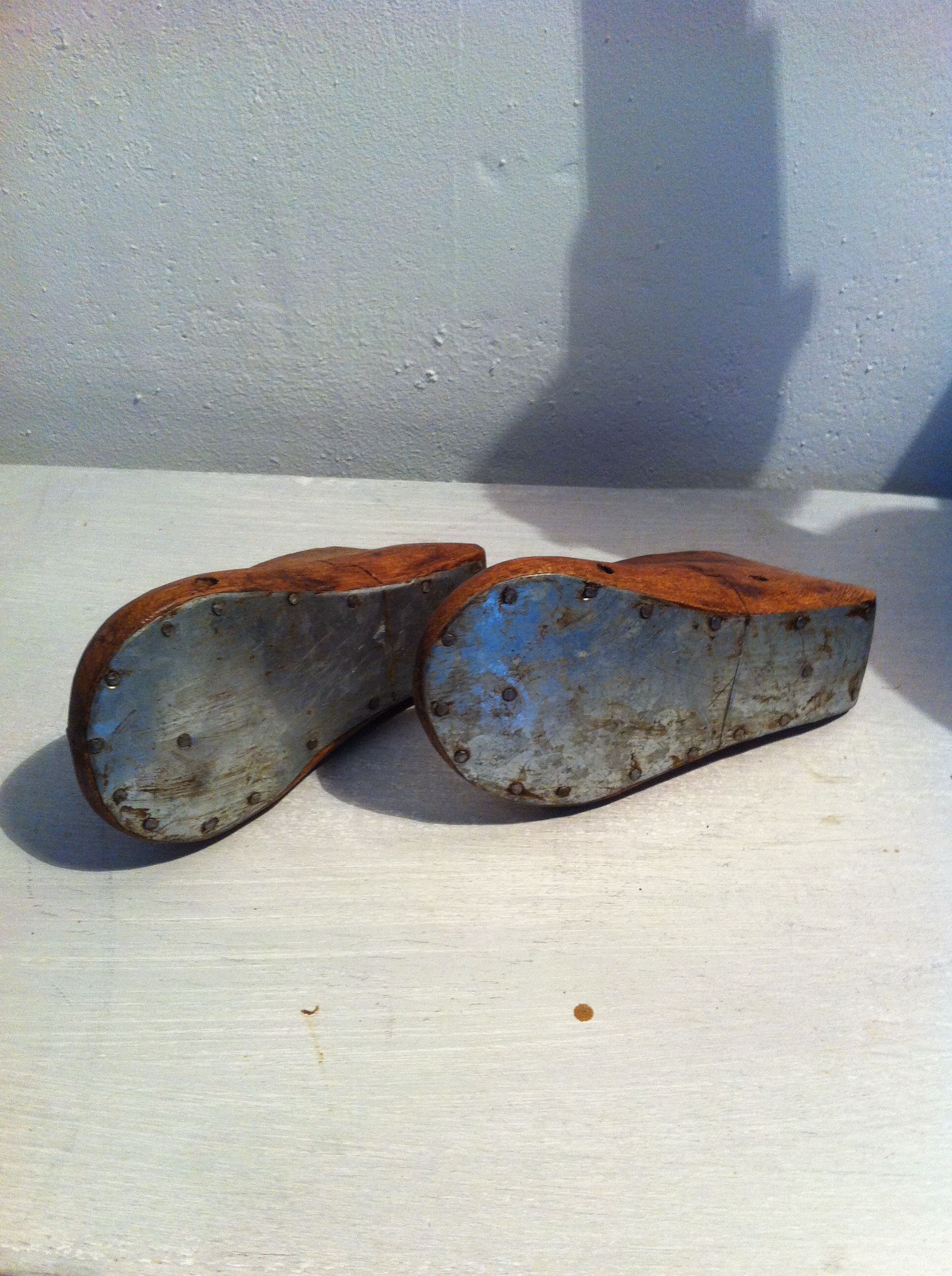 Formes de bottier en bois pour chaussures enfants