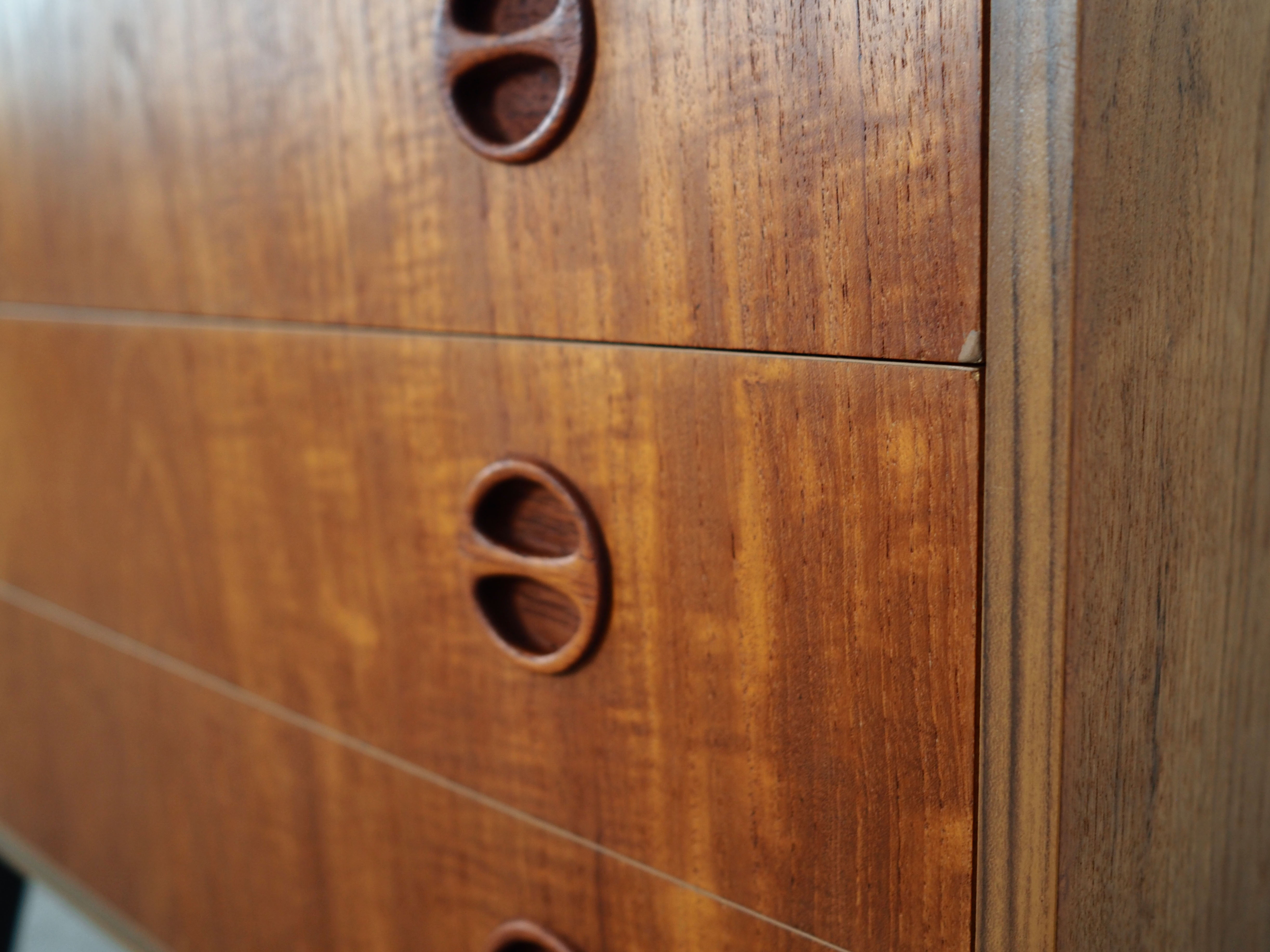 Commode en teck, design danois, années 1970, production: Danemark