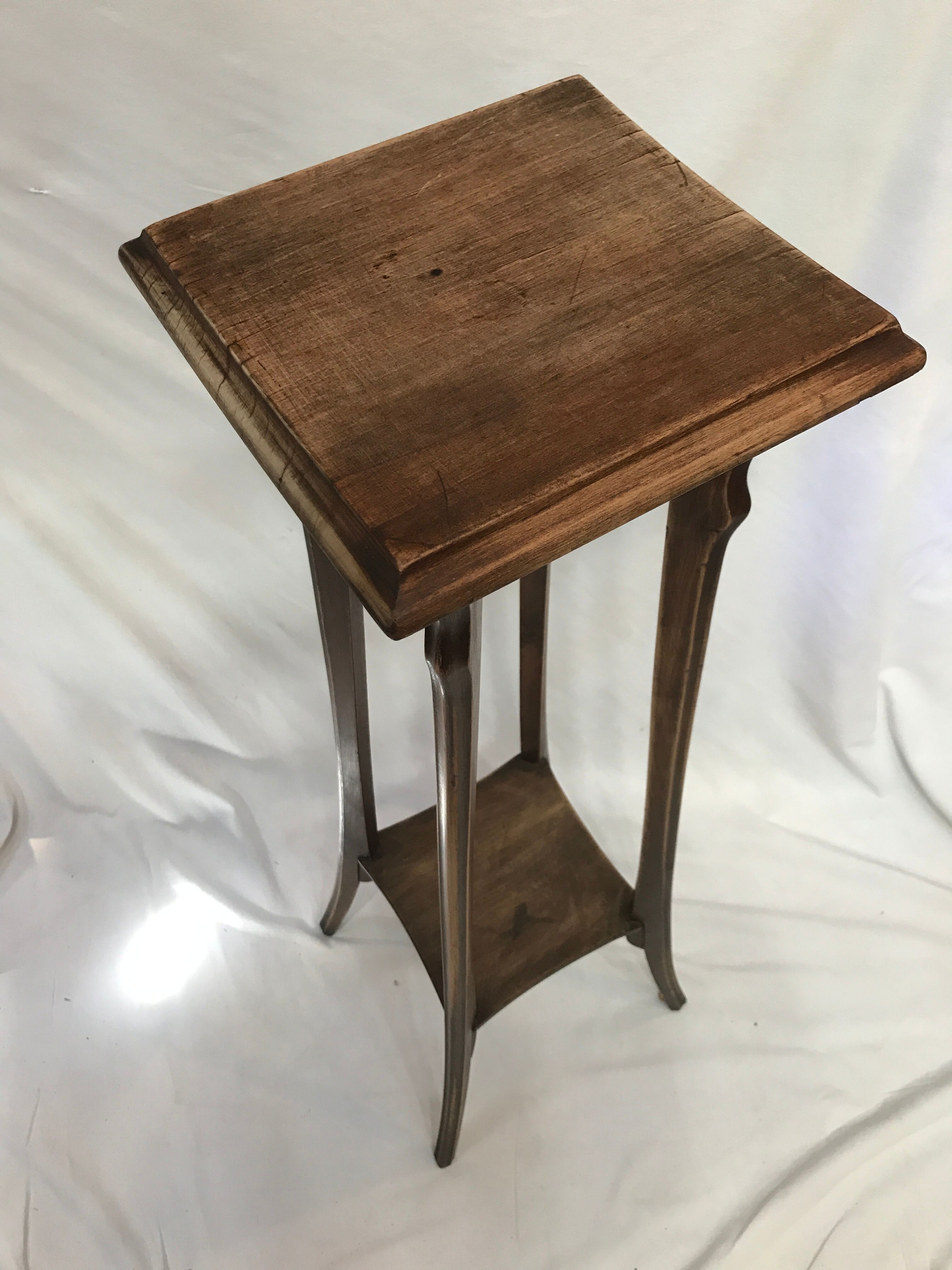 Oak Art Deco Sellette