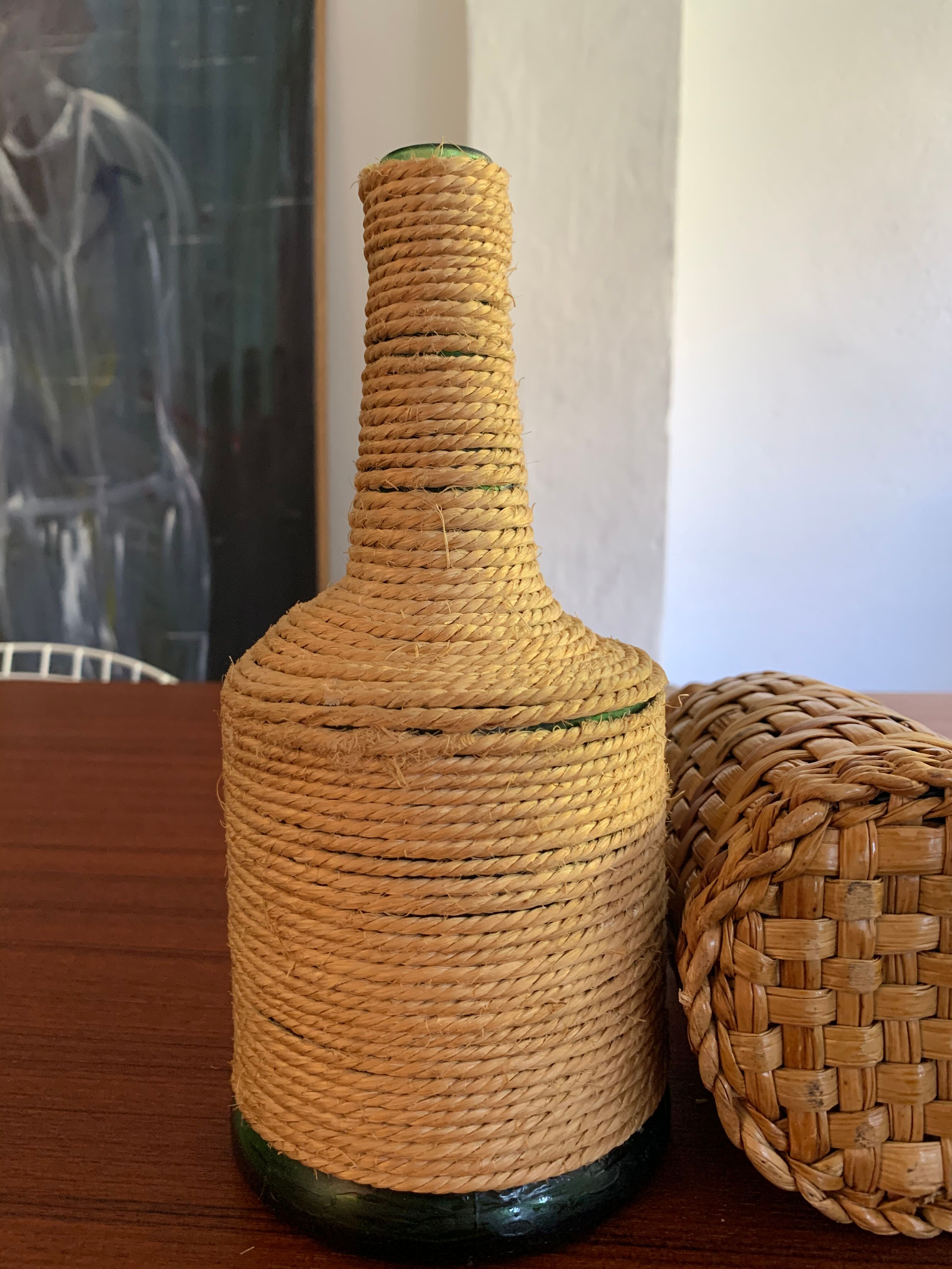 Trio de bouteilles vintage corde et osier