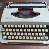 Vintage Japy L72 typewriter