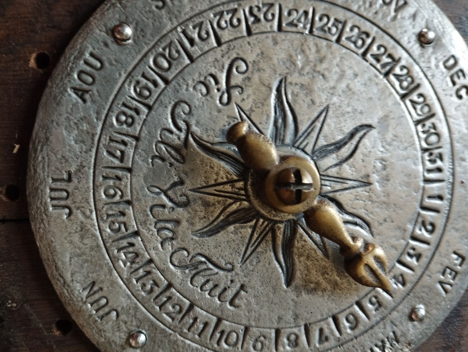 ARTopet Calendrier Perpétuel Diamant Bricolage Peinture Diamant Peinture En Bois Calendrier Rond Rotatif Sur Un Seul Côté Ornements De Table Pour La Décoration De La Maison - Butterfly04