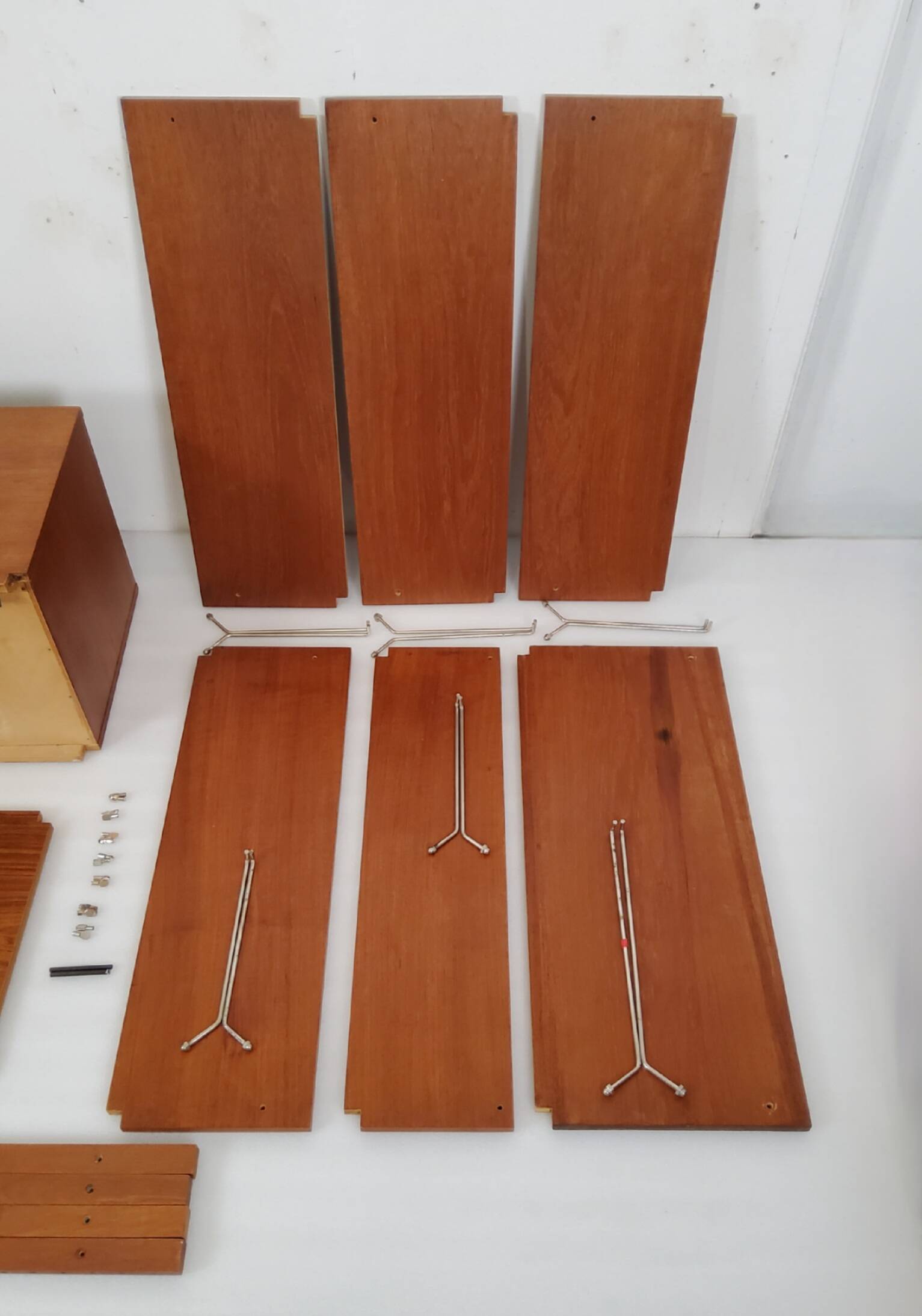 Scandinavian wall shelf – Danish design