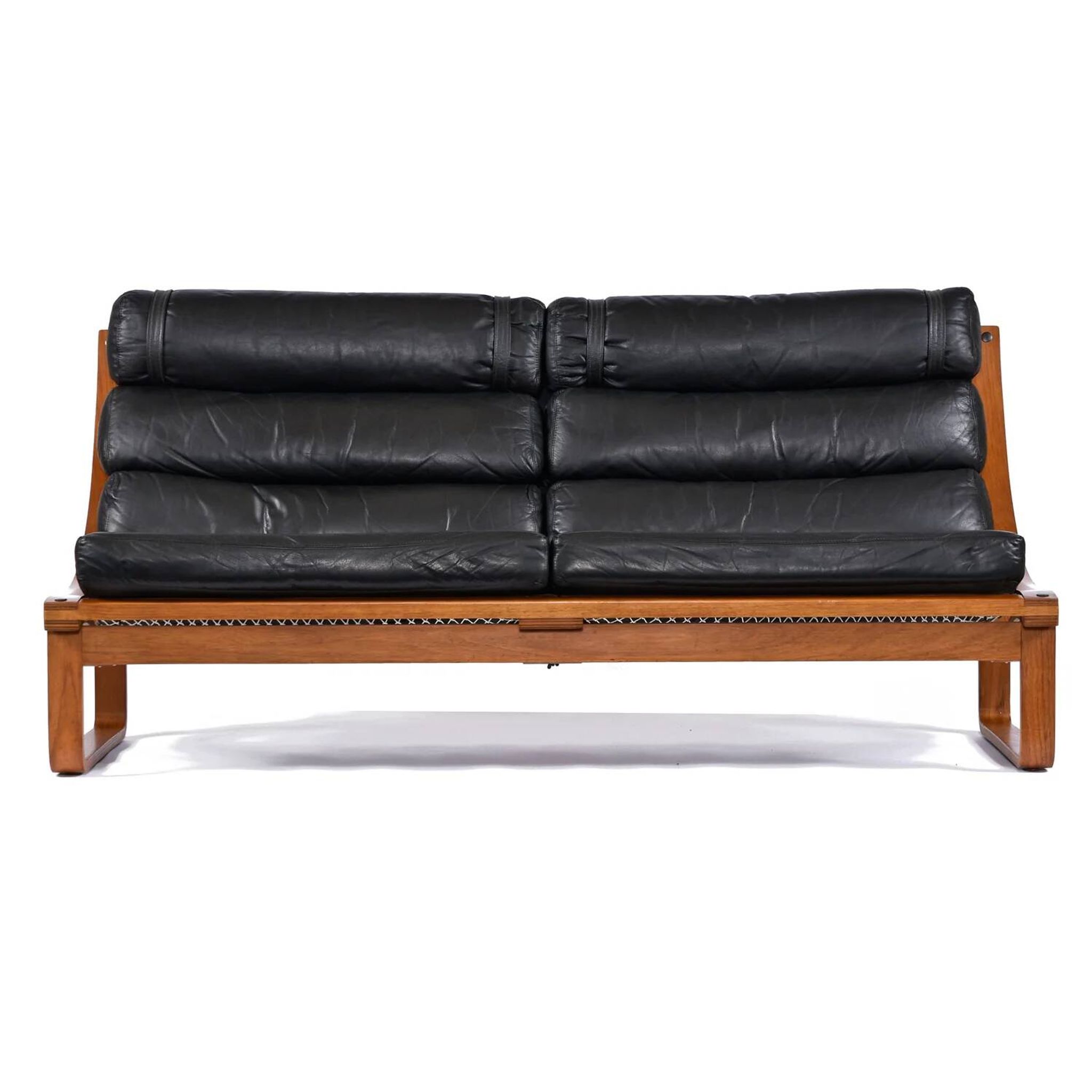 T4 black leather and teak sofa by Fred Lowen for Tessa, 1970s