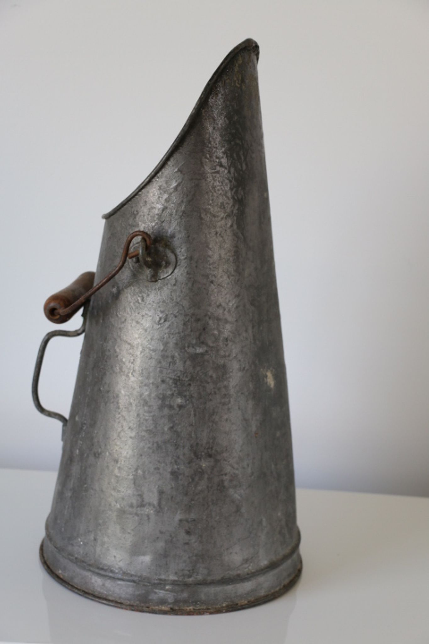 Seau à charbon ancien