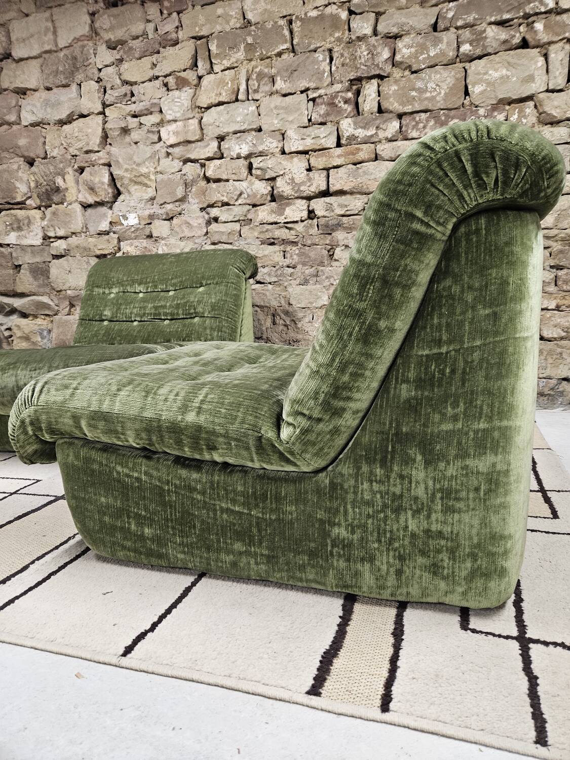 Pair of vintage velvet armchairs 1970"