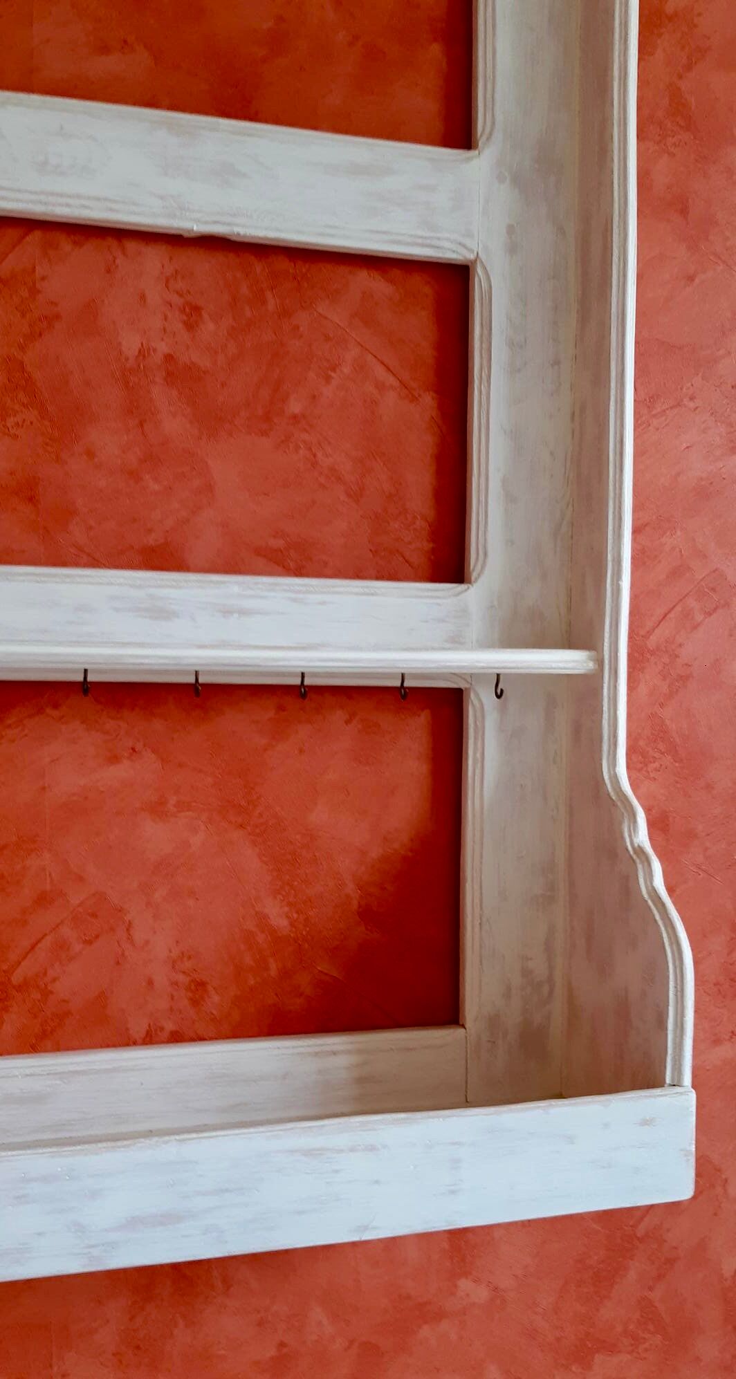 shelf / wall cabinet in wooden sandblasted effect old early twentieth century