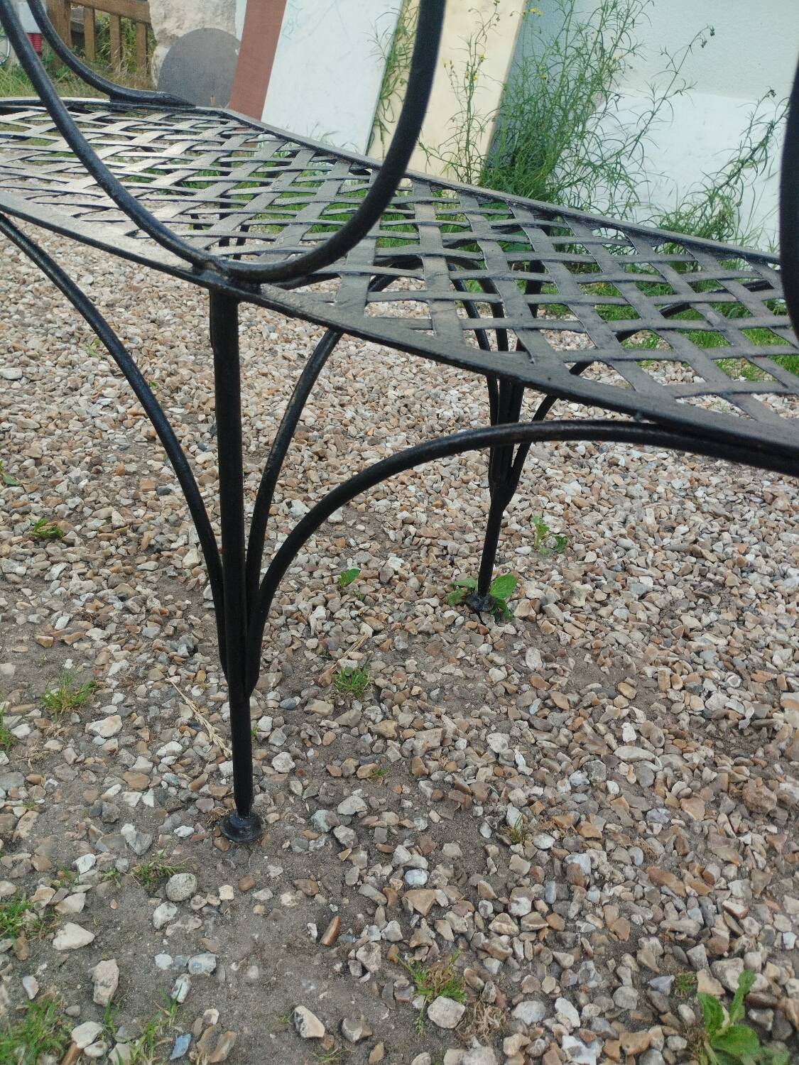 Banc de jardin en fer ancien