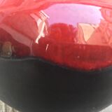 Red enamelled ceramic vase