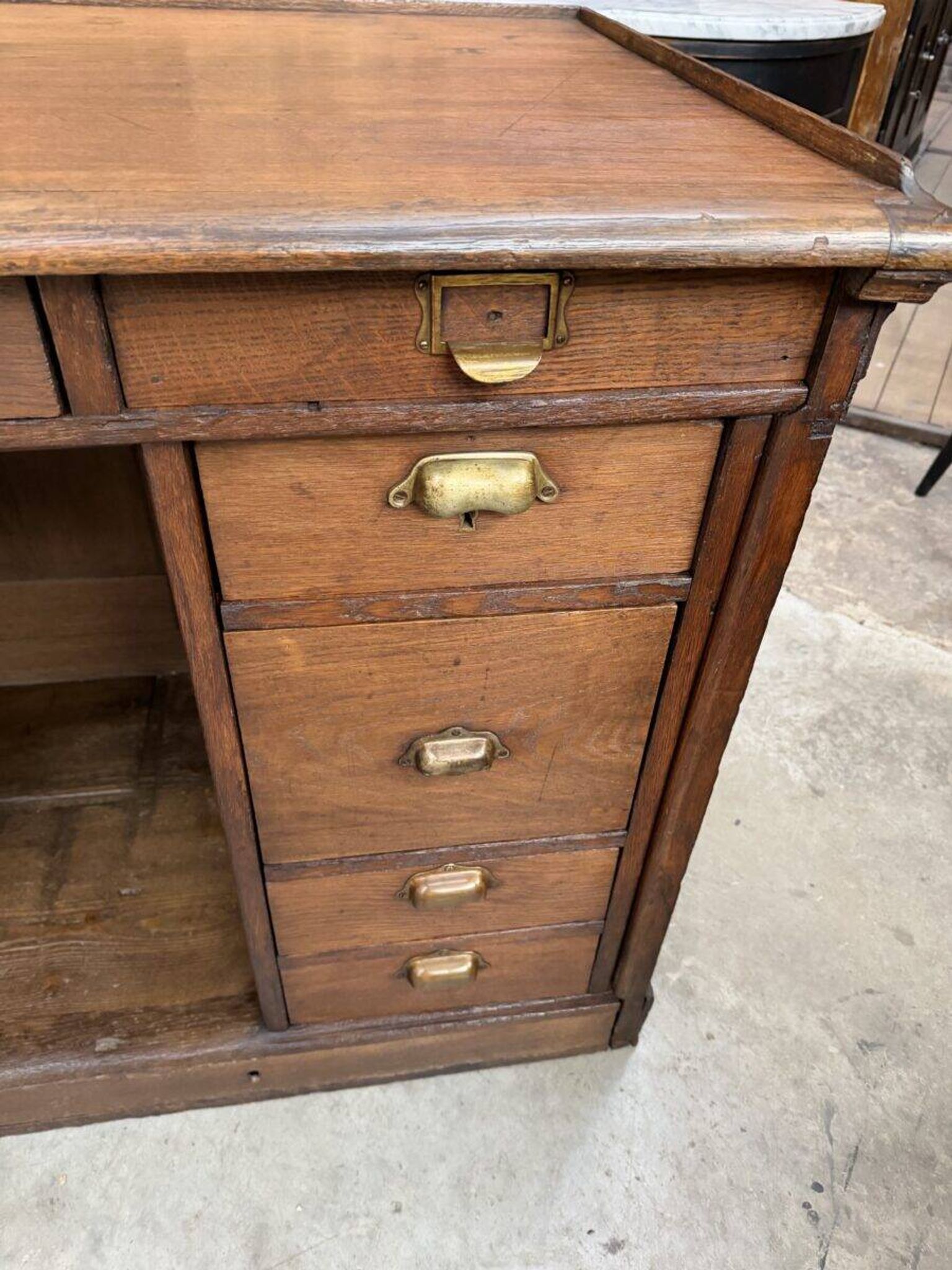 Oak shop counter from the early 20th century.