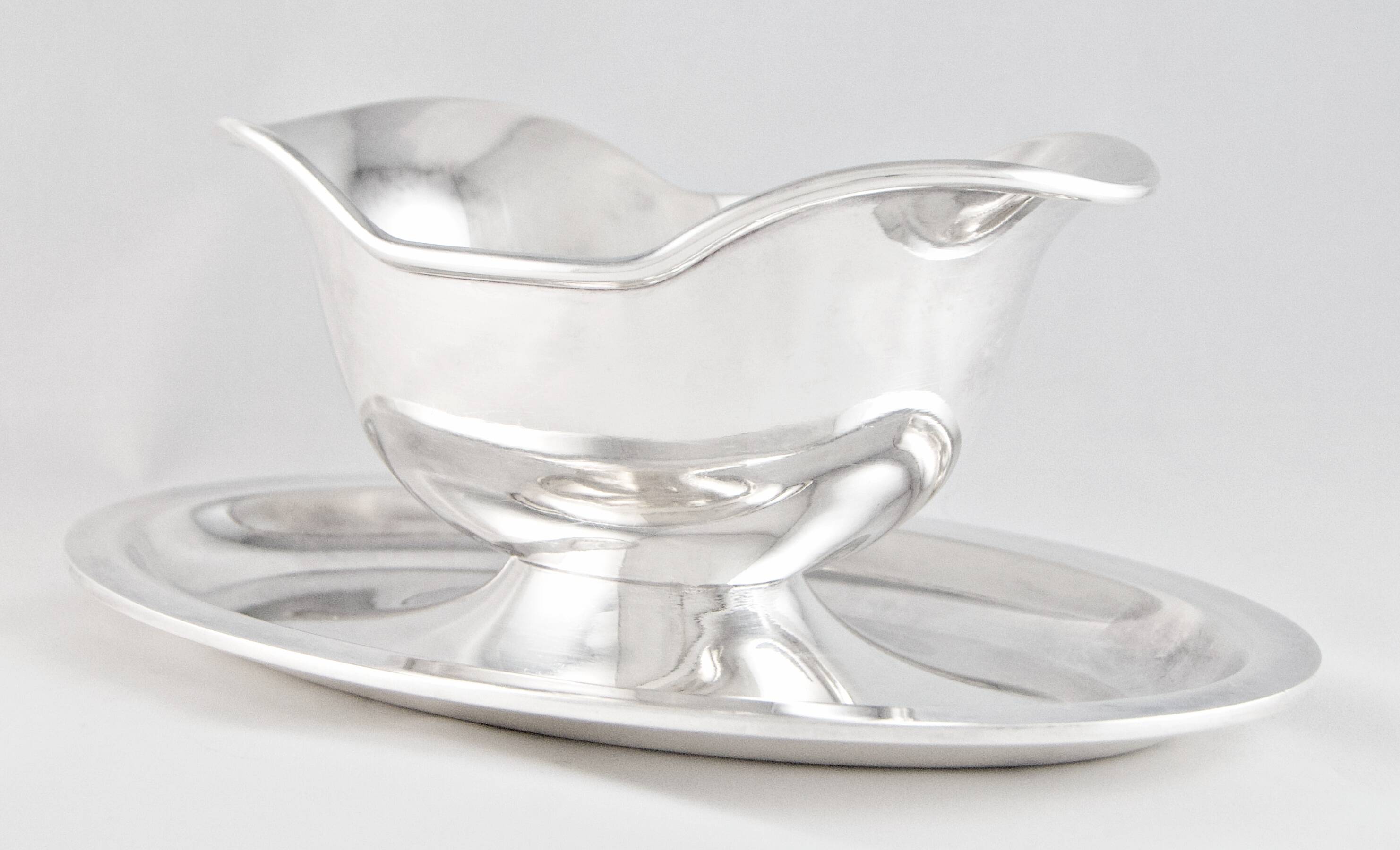 CHRISTOFLE – Atlante model silver-plated metal sauce boat
