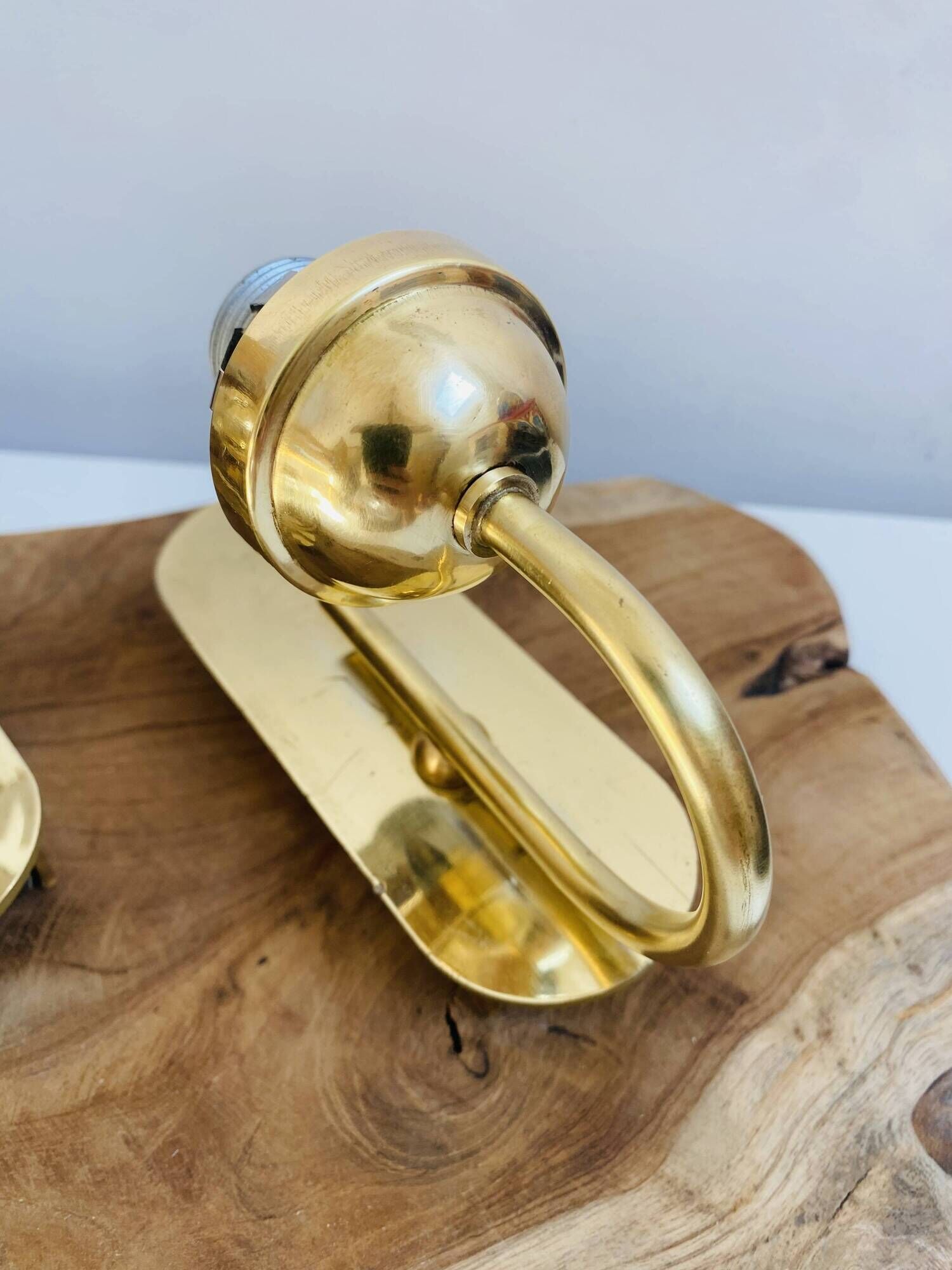 Pair of wall lights in brass and moulded bubble glass, style Helena Tynell.