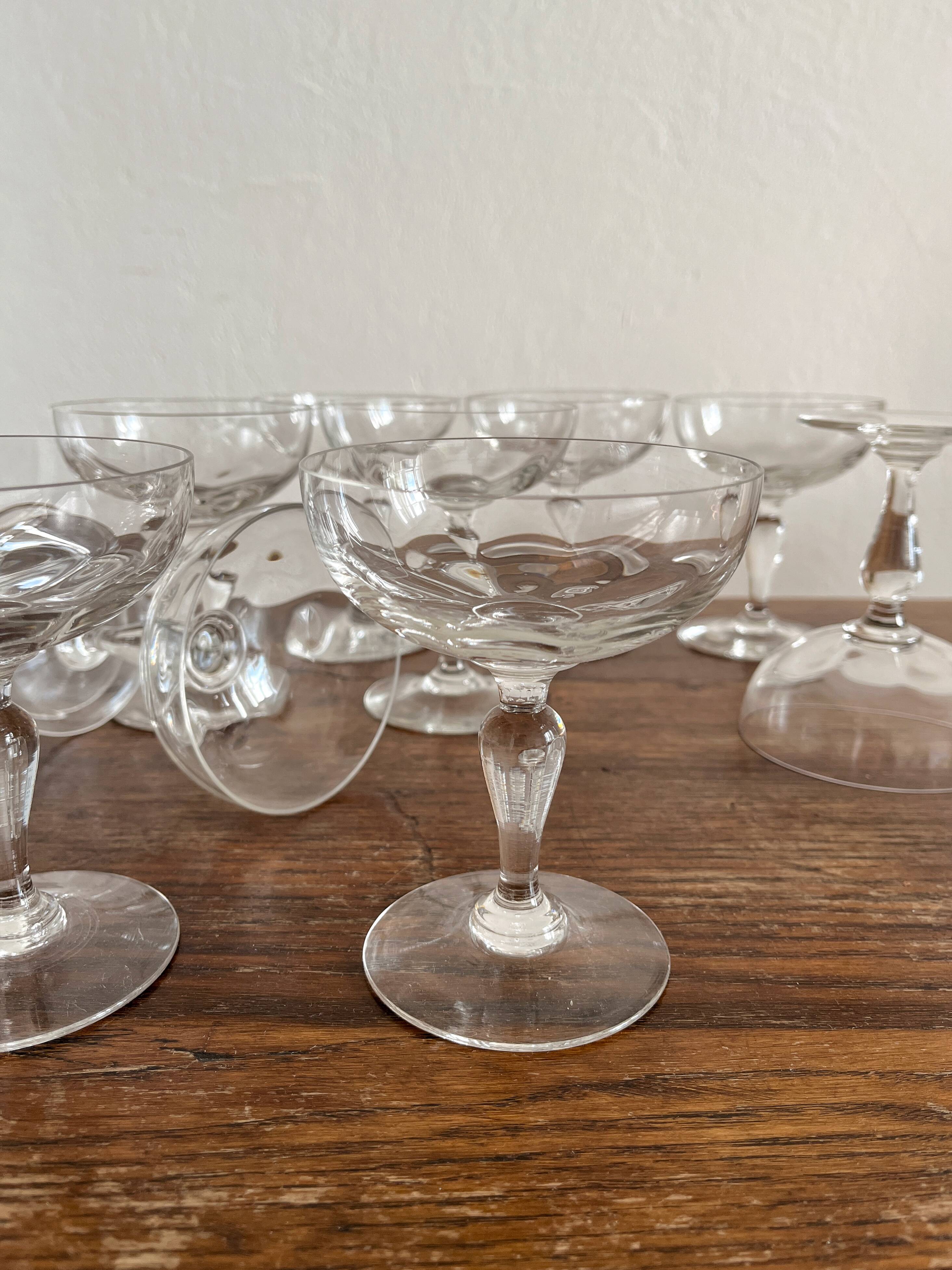 10 antique champagne glasses in blown glass, 19th century